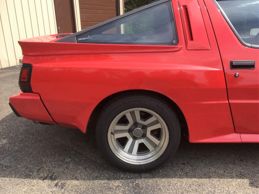 Детали экстерьера Chrysler Conquest TSi 1987 года  (фото 135 из 137)